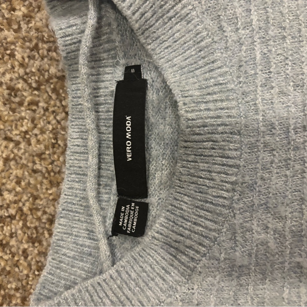 Sweater - Picture 2 of 2